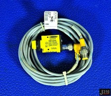 2801 BANNER MINI-BEAM INFRARED GLASS FIBER OPTIC W/ WK4.4T-RS4.4T SM312FQD