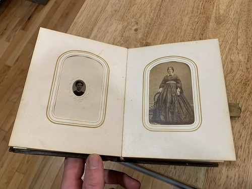 Rare Leather antique photo album with Original Family photos - Picture 9 of 12