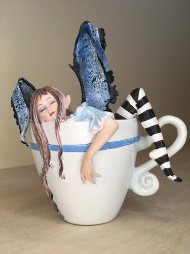 **VINTAGE EBROS AMY BROWN TEACUP FAIRY 'I NEED COFFEE' SCULPTURE FIGURINE BLUE - Picture 3 of 17