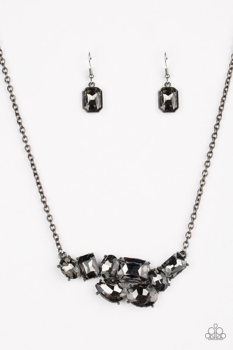 Paparazzi on sale black necklace