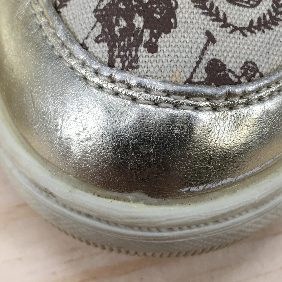 EE. UU. Polo Assn Zapatos Mujer 7M Moda Tenis Dorado Con Cordones Parte Superior Baja Cómodos Planos Foto 3 de 4