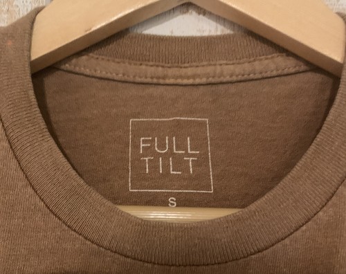 Full Tilt Woman's T-shirt size Small. Free Shipping - Picture 3 of 5