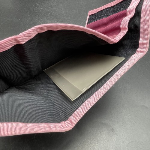 Vtg Jordache Nylon Burgundy & Pink Trifold Wallet Hook & Loop Close Y2K Logo - 第 6/11 張圖片