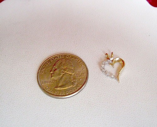 14K TWO TONED GOLD HEART SHAPED DIAMOND CHARM LOVE PENDANT 0.7 GRAMS - Picture 2 of 7