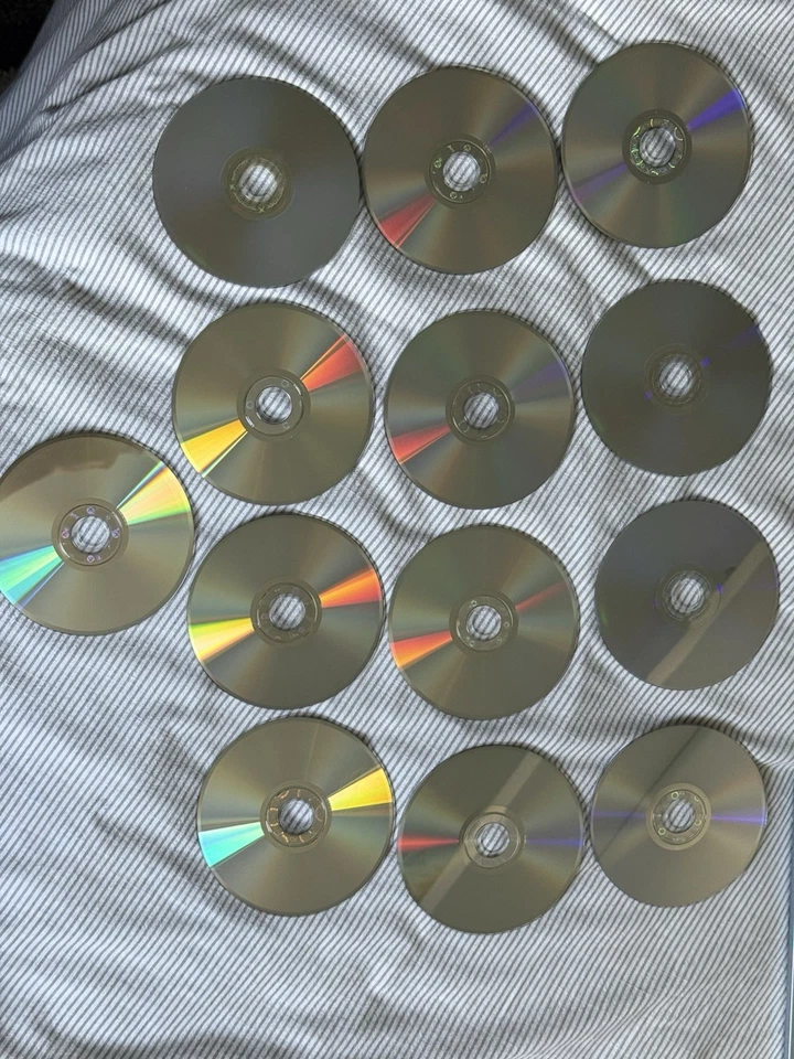 Lot of 13 Xbox 360 & Xbox One Games - Call of Duty, GTA V, Halo - DISCS ONLY - Image 2 of 3