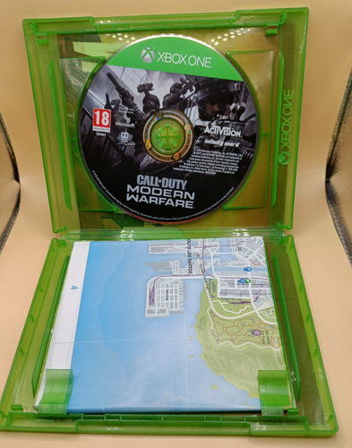 GTA 5 (Xbox One) Complete with Map & Manual – Disc Mint, Cover Some Wear - Picture 3 of 4