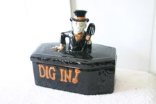 Yankee Candle Boney Bunch Dig In Coffin Candy Dish Halloween Trick or Treat 2014