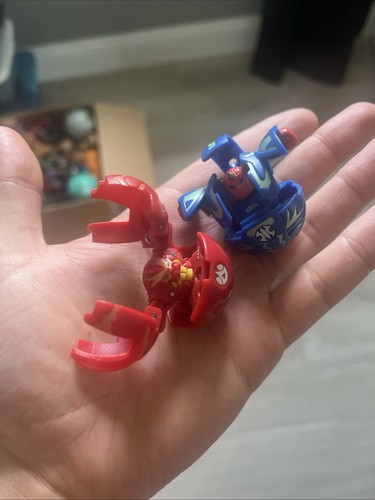 Bakugan Custom Listing B2 Pyrus Fear Ripper und Aquos Warius