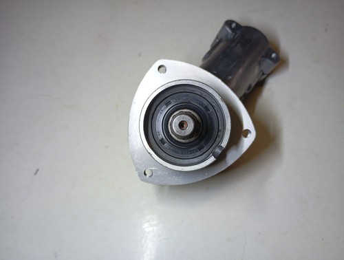 Scatola Ingranaggi Testa Decespugliatore Coppia Conica McCulloch 240476 - Imagen 5 de 6