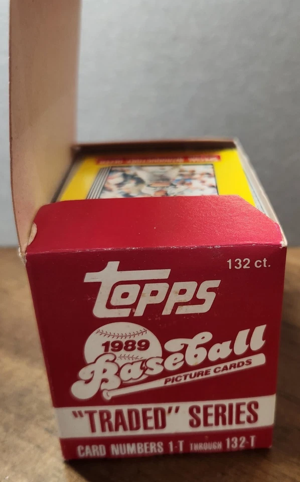 1989 TOPPS TRADED BB BOXED SET, w/GRIFFEY/RYAN/SANDERS/R.JOHNSON, BRAND NEW COND - Image 4 of 4