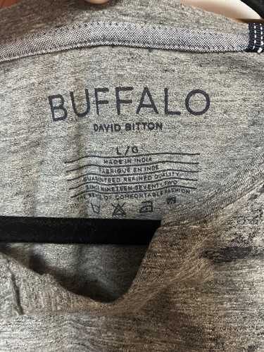 Camiseta Buffalo David Bitton Para Hombre Gráfico Envejecido - Gris, Talla L - Imagen 3 de 4