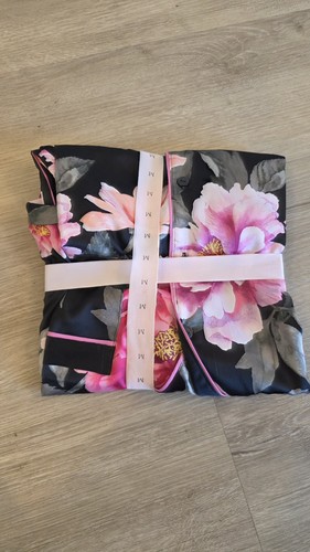 VICTORIA'S SECRET KURZER SCHLAFANZUG AUS GLASIERTEM SATIN Gr. M - Bild 3 von 3