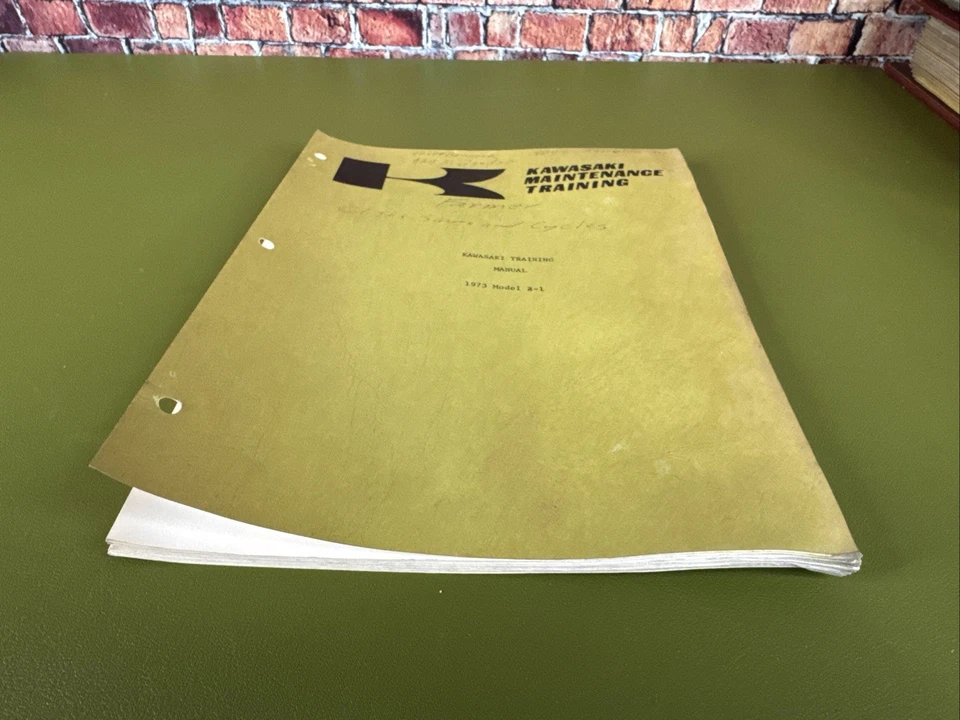 1973 Genuine Kawasaki Z1 900 Maintenance Dealer Service Tech Training Manual OEM - Image 3 of 4