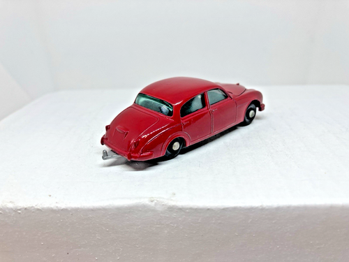 NM Matchbox Lesney BPW Red Jaguar 3.8 Litre #65b code 6 - 第 2/11 張圖片
