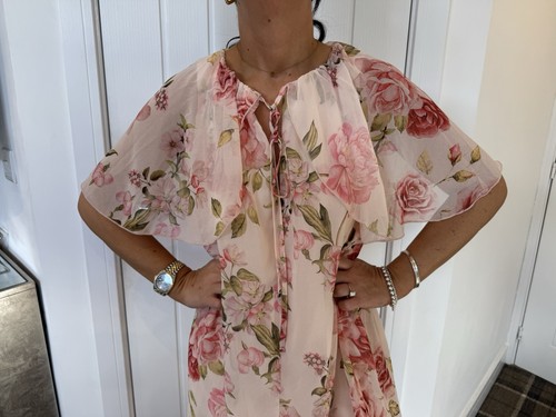 LIPSY SIZE 12 DRESS CHIFFON FLORAL CAPE SLEEVE PULL ON TIE FRONT NEW WITH TAGS - Picture 2 of 5