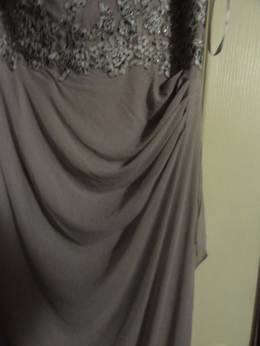 DAMEN FORMELLES KLEID BODENLANG GRÖSSE 16 DECODE - BESTICKT MIT PAILLETTEN TAUPE - Bild 3 von 10