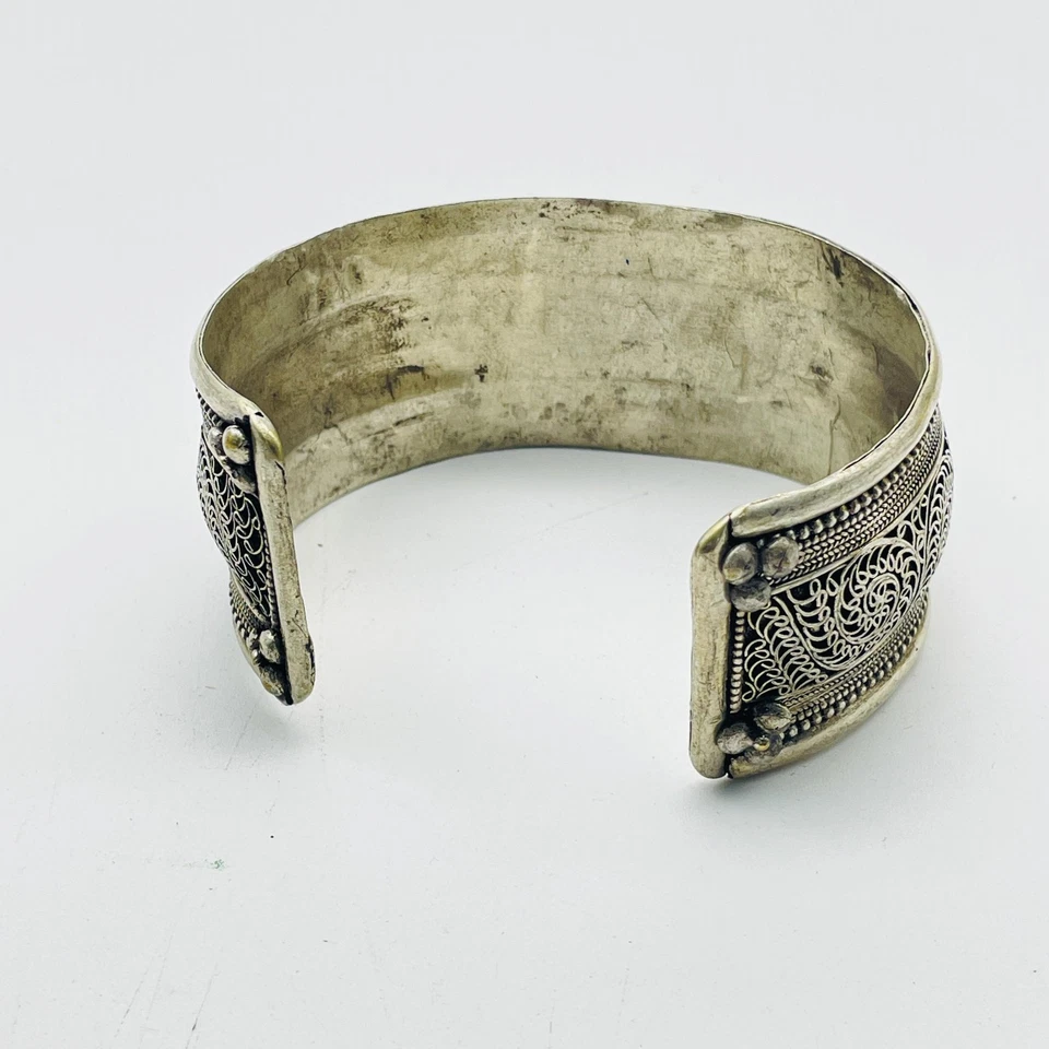 Brazalete Brazalete Vintage Plata Tibetano Cuentas Rojo Verde Azulado Filigrana Cabeza de León Foto 2 de 4