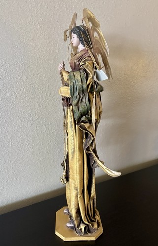Mark Roberts Angel 25.5 Inch Tall Figurine, Gold Robe, Porcelain, Fabric & Metal - Picture 8 of 23