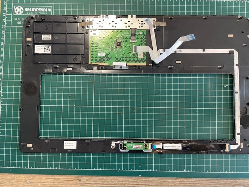 DELL XPS 15 L502X Shell Handauflage mit Touchpad HYJ4V 0HYJ4V G72 - Bild 2 von 2