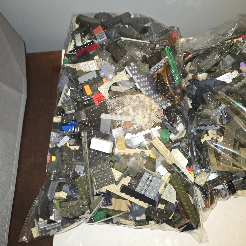 Large Mega Bloks Halo Call of Duty Bulk Bricks Lot 11+ Pounds Assorted Pieces - Image 3 of 4