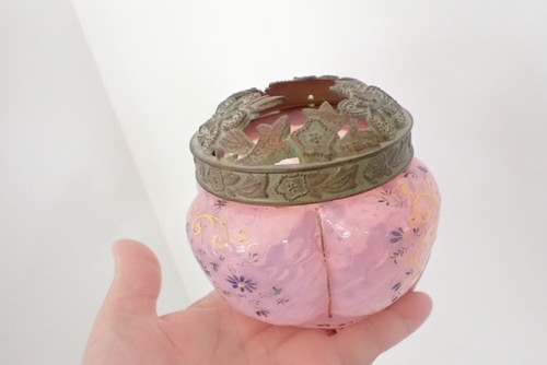 Vintage Moser Enamel Cranberry Opalescent Dresser Jar No Original Hinged Lid - Picture 10 of 10