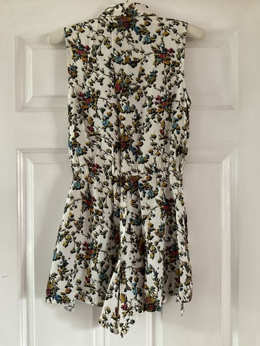 TOPSHOP Beautiful Multi Colour Floral Collared Sleeveless Shorts Playsuit 8 NEW - Picture 8 of 8