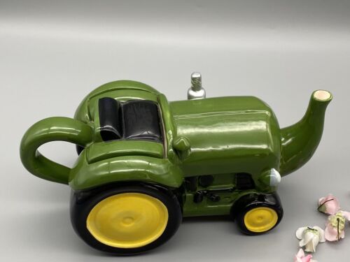 Vintage Ceramic Tractor Teapot Green Decorative - Picture 6 of 12