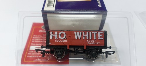 Dapol HO weiß (Banbury) 5 Plankenwagen / 1E Promoals Exclusive 137/250 - NEU - Bild 5 von 7