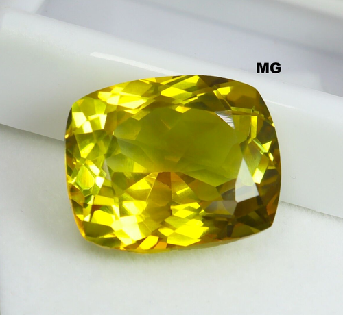 Aa + 21.80 CT Natürlich Gelb Ceylon Saphir Smaragd Schnitt Locker Edelstein