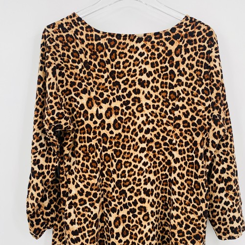 Top túnica tórrido talla 0X tostado y negro estampado animal guepardo manga larga alta baja - Imagen 8 de 9