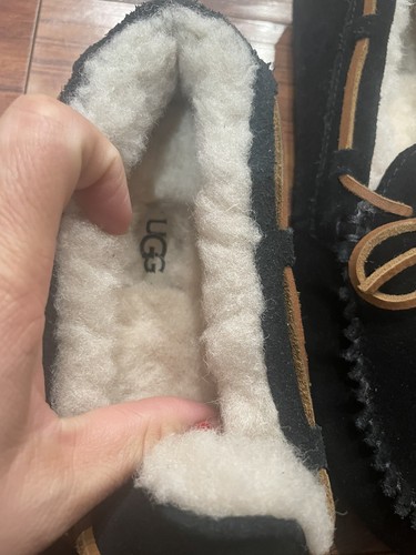 UGG Slippers Size Unknown - Picture 3 of 11