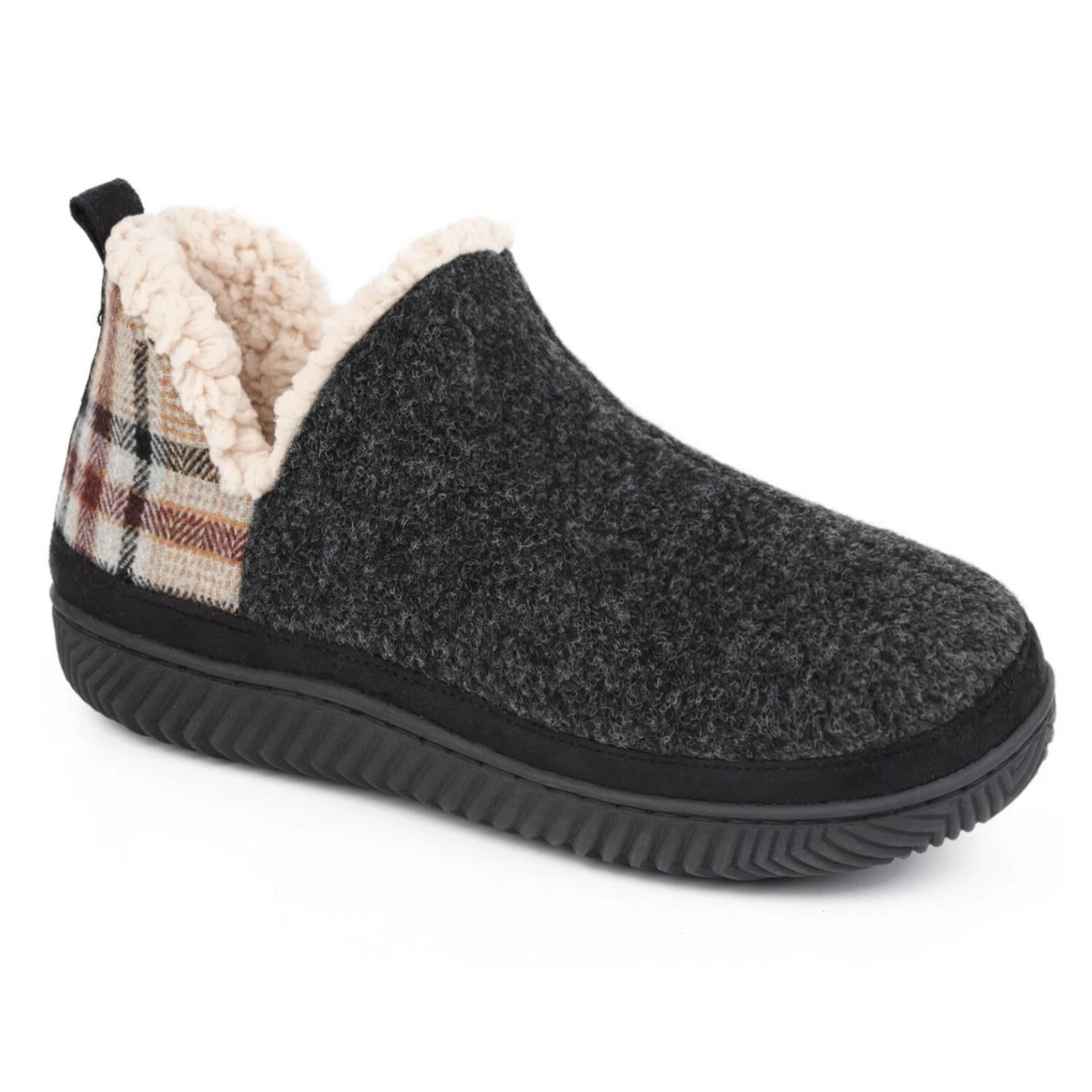 Slippers that best sale look like boots