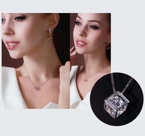 Damen/Mädchen’s: Versilberte Halskette mit 3D Würfel Anhänger & Zirkonia Edelstein - Bild 1 von 2