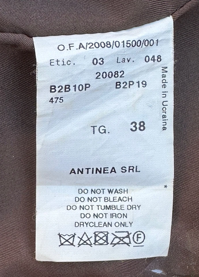 Chaqueta de cuero vintage para mujer Emporio Armani talla 4. Foto 3 de 4