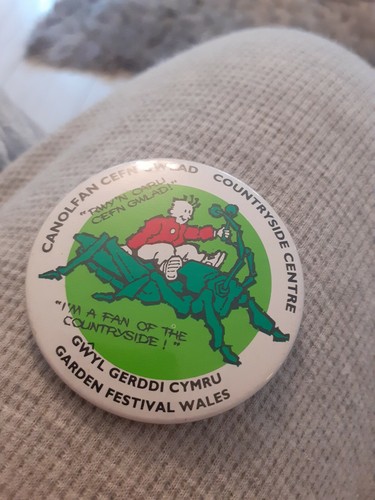 Canolfan Cefn Glad Countryside Park Vintage  - Bild 1 von 2