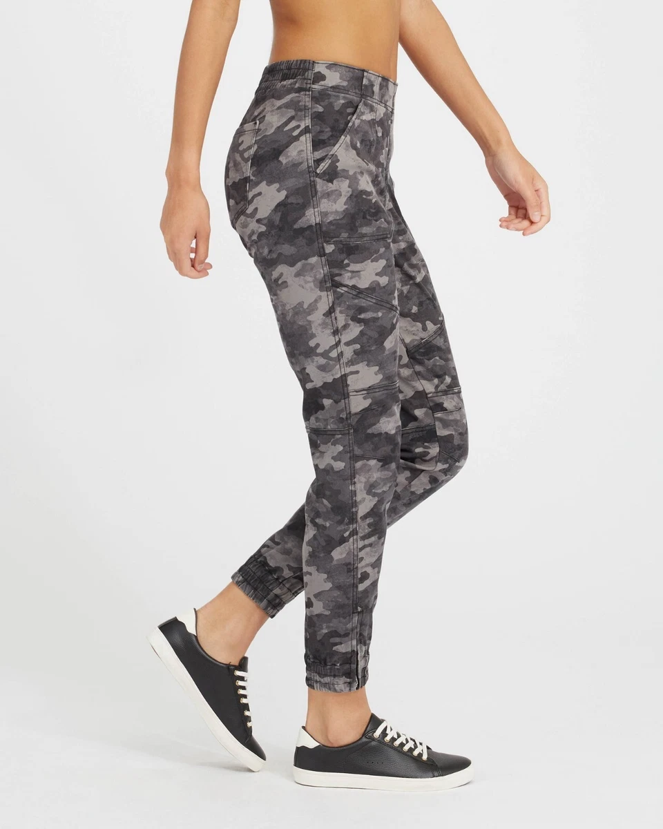 SPANX Stretch Twill Cargo Jogger Black / Grey Camo Womens Size XS