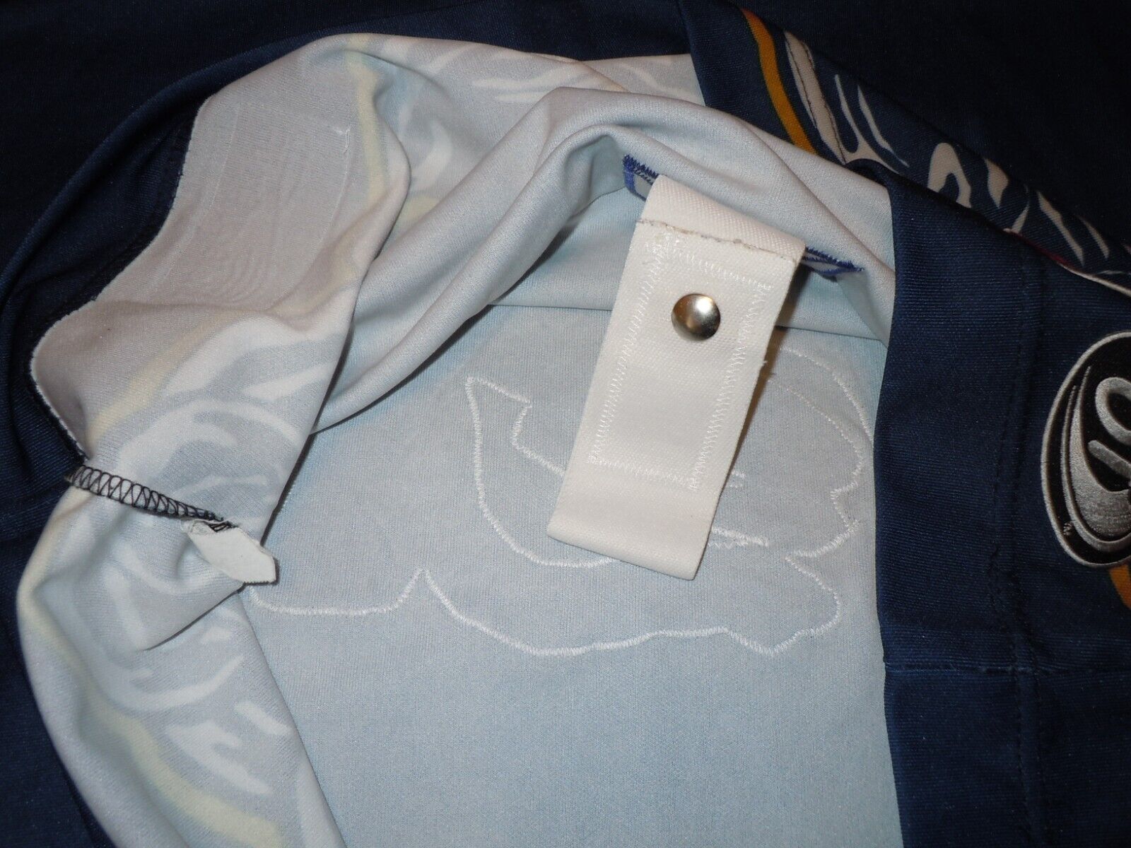 Foto 6 di 8