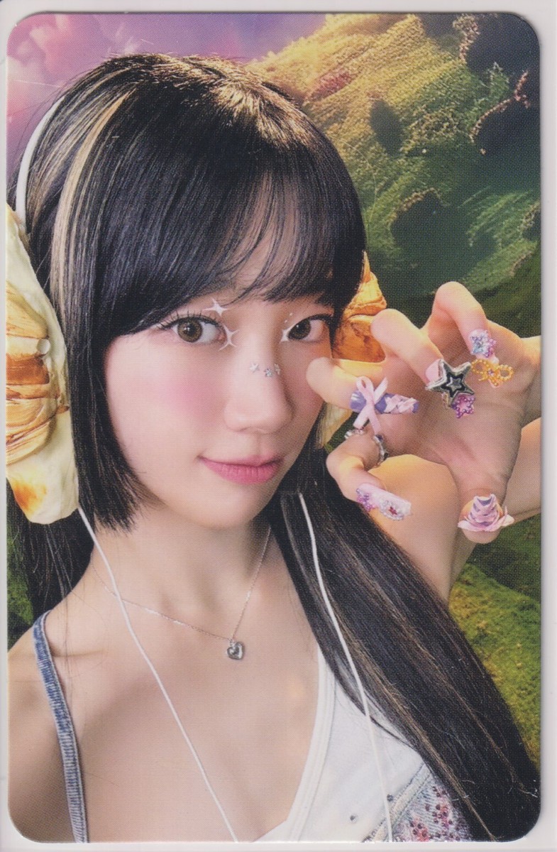 Weverse.限定特典.絵柄◎ホログラム入りレアフォトカード/KAZUHA