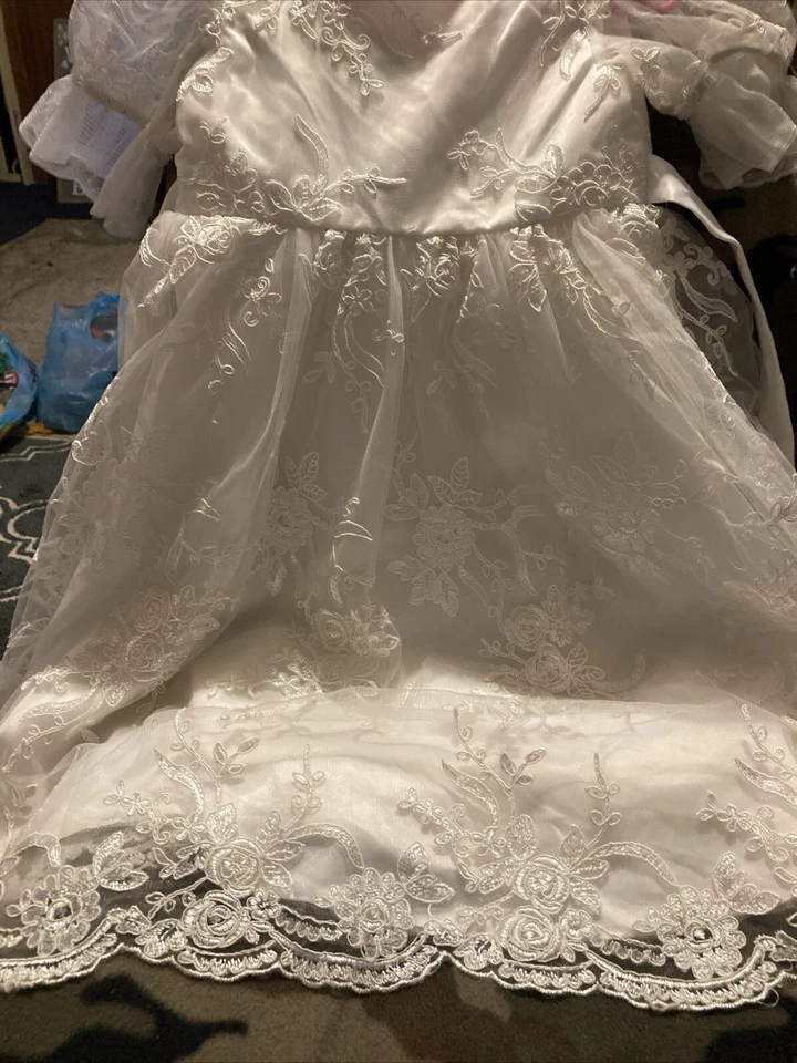 Vestido de vacaciones para niñas pequeñas con capó de encaje y chal de piel 2T ¿24 meses? Crema Foto 4 de 4