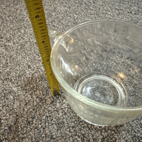 Vintage Footed Measuring/Mixing Cup D Handle Embossed Glass Used 2 Cups - Picture 9 of 9