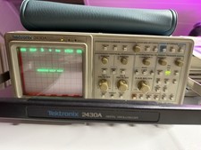 Tektronix 2430A Digital Oszilloskop 150 MHz - Funktionsbereit!Sonden Handbüchern