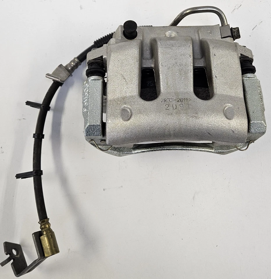 Новый OEM Ford Mustang GT тормозные суппорты колодки шланги 2005-2014 7R33-2B118-B 2B119-B - Изображение 4 из 4