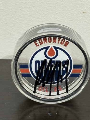 Upper Deck Paul Coffey Signed Acrylic Edmonton Oilers Puck + cert & Original Box - Picture 2 of 15