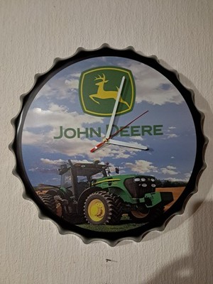 Kronkorkenuhr John Deere ca. 40 cm