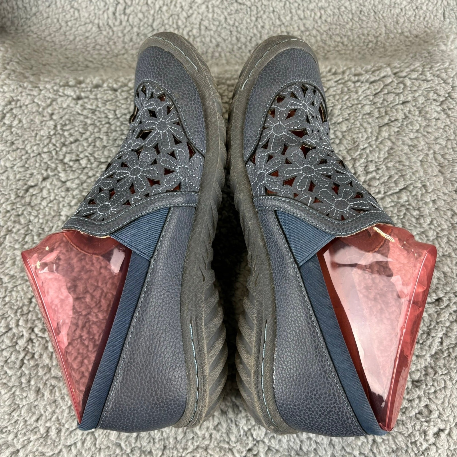 Picture 7 of 12
