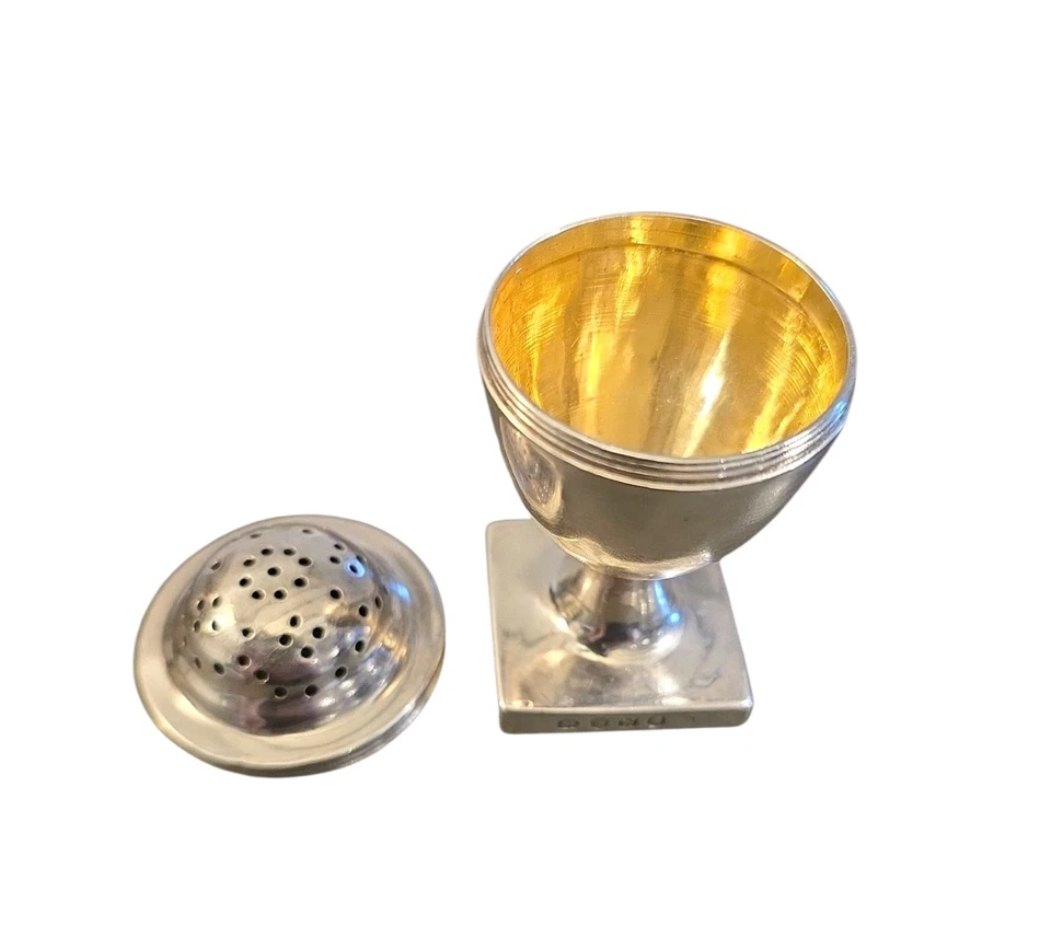 Antique Silver Pounce or Pepper Pot London 1808 - Henry Nutting & Robert Hennell - Image 3 of 4