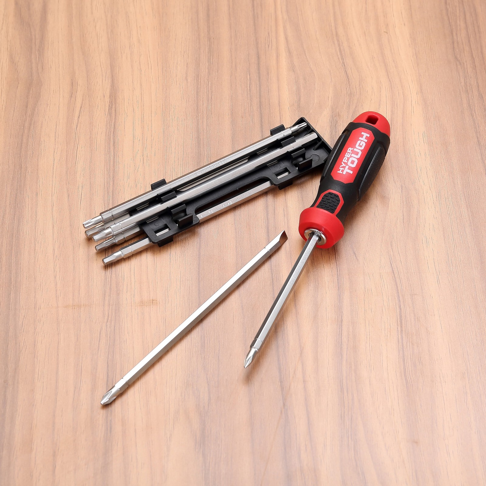  8 Piece Interchangeable Slotted & Bits Screwdriver Set