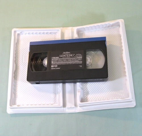 Disney The Lion King VHS Platinum Edition 2003 Release - Image 3 of 3