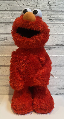 Tickle Me Elmo TMX Sesame Street Fisher-Price Talk Laugh Roll 2005