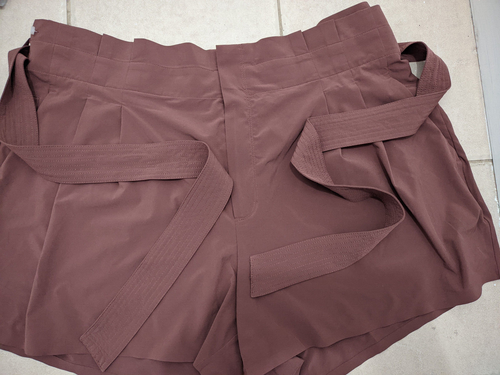 Athleta Shorts Womens 22 Mauve Skyline II Tie Waist Paperbag Active Stretch 4" - Picture 3 of 15